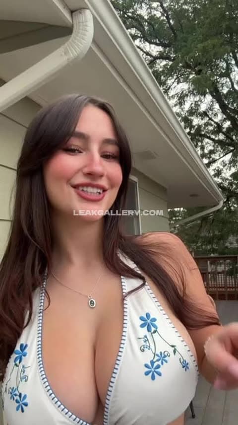 Whipitdev Deep V Neck Floral Top OnlyFans Photo Leaked