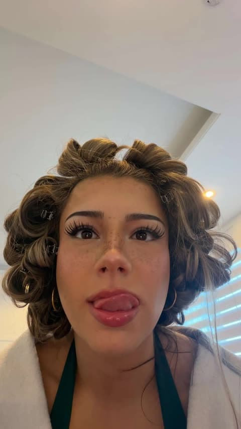 Ltsmikaylacampinos Freckled Face Pout OnlyFans Photo Leaked