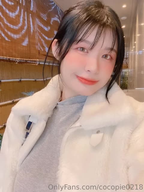 Coco Pie Cozy White Faux Fur Jacket OnlyFans Photo Leaked