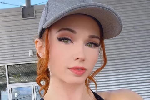 Amouranth Redhead In Grey Cap OnlyFans Photo Leaked