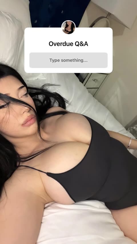 Layladr Black Bodysuit Bed Pose OnlyFans Photo Leaked