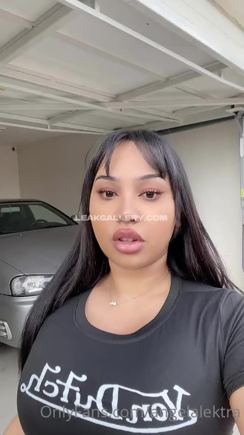 E30princess Black T-Shirt Garage Selfie OnlyFans Photo Leaked