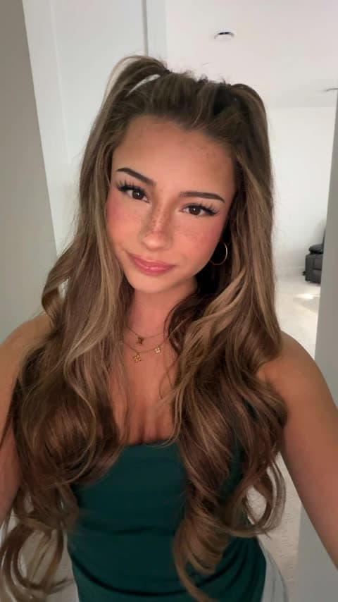 Ltsmikaylacampinos Freckled Face Selfie OnlyFans Photo Leaked