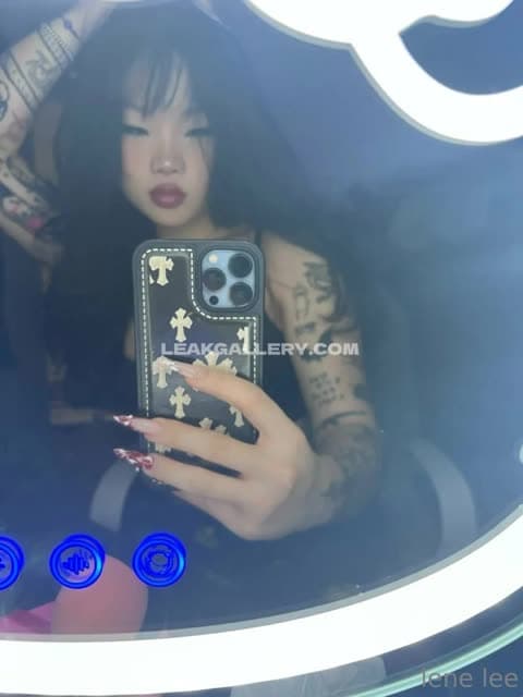 Lenerox Mirror Selfie With Phone OnlyFans Photo Leaked