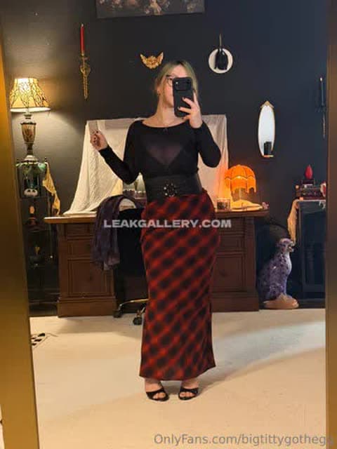Bigtittygothegg Sheer Top Tease OnlyFans Photo Leaked