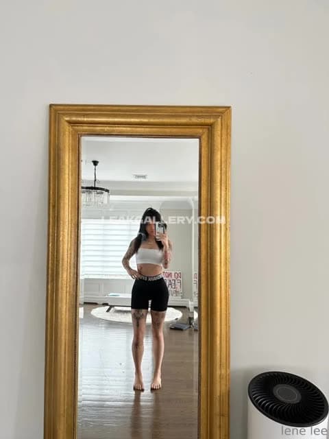 Lenerox Mirror Selfie In Sportswear OnlyFans Photo Leaked