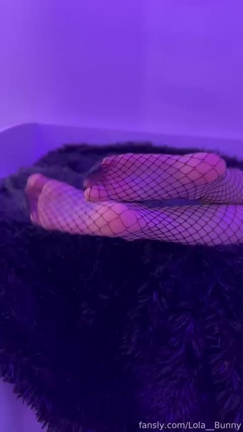 Lola_bunny Fishnet Stockings Pose OnlyFans Video Leaked