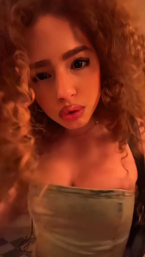 Demitra Kalogeras Low-Cut Top Tease OnlyFans Photo Leaked