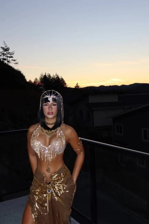 Ltsmikaylacampinos Belly Dance Costume Pose OnlyFans Photo Leaked